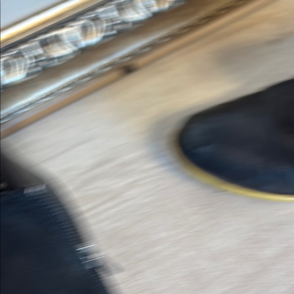 Sleek Black Ankle Boots with Side Zipper - Picture 5 of 8